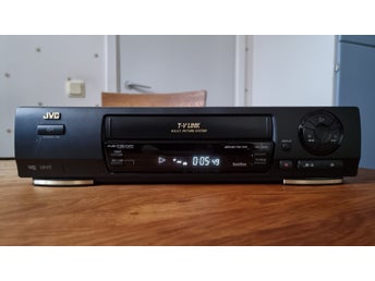 JVC HR-J668EU VHS Videobandspelare