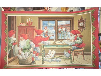 Julbonad med motiv av pyssliga tomtar. RETRO.