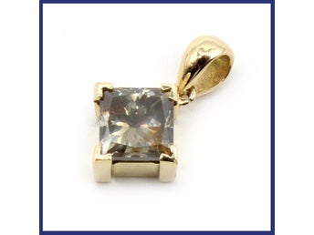 Hänge, 18K guld, solitär, naturlig, princesslipad fancy-brun diamant (ca 1,25ct)