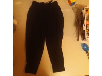 Gina Tricot Svarta Byxor, Storlek XS