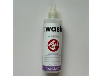 Manduka // Rengöringsspray för yogamattor // 237 ml