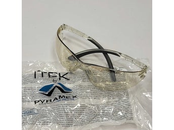 Skyddsglasögon Pyramex ITEK, lätt rökfärgade