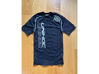 Unihoc svart t-shirt / storlek XS/S