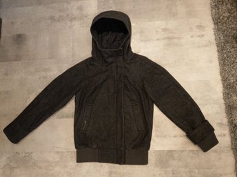 peak performance bomber vinterjacka i svart jackan är i bra peak performance bomber vinterjacka i svart jackan är i bra