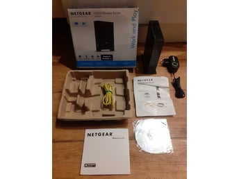 NETGEAR N300 Trådlös Router WNR2000