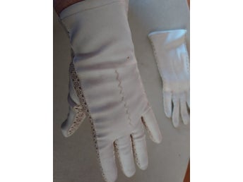 handskar KRITVITA VINYL/SPETS 70-tal stl. MEDIUM