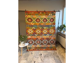 Handvävd Ull kelimmatta 201 x 148 cm