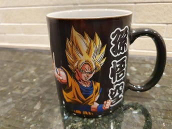 DRAGON BALL Z SAIYANS VÄRMEVÄXLANDE MUGG Merchandise Manga Anime Mug