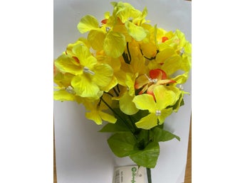 1 Bukett med Gula Blommor