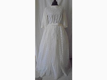 La Sposa exklusiv brudklänning! Nyvärde ca 1600.. (342896447 La Sposa exklusiv brudklänning! Nyvärde ca 1600.. (342896447
