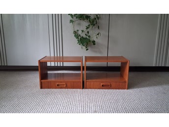 2 Sängbord / telefonhylla / vägghylla i teak, Retro 60-tal