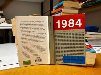 1984 av George Orwell. Bok. Very Good