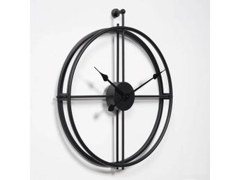 Väggklocka i metall, svart 62cm