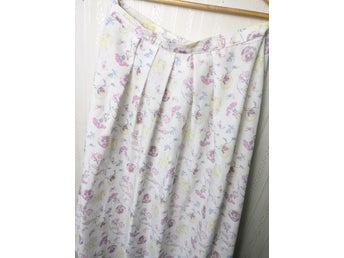 Vintage / retro 80-tal BHS white floral skirt, size 16