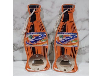 2 st Retro Fanta Flasköppnare i Trä - Vintage Reklam Samlarobjekt