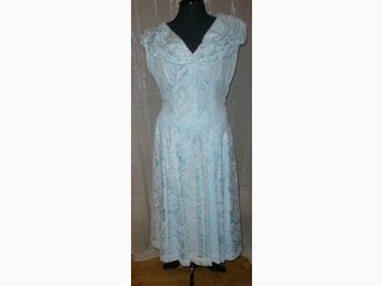 La Sposa exklusiv brudklänning! Nyvärde ca 1600.. (342896447 La Sposa exklusiv brudklänning! Nyvärde ca 1600.. (342896447