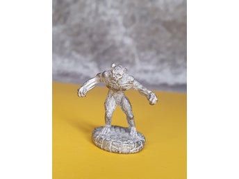 Dracula, bat form. 25mm Tennfigur tillverkad av Leading Edge Games 1992, Vintage