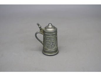 Miniatyrföremål i tenn , Ölstop , Tennstop , Made in England , 1900-tal
