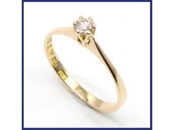 Ring, 18K guld, solitär, naturlig, briljantslipad diamant (0,2ctv, stl 18,7mm)