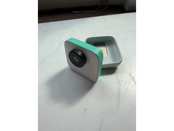 Clips 16 GB Camcorder