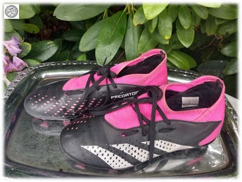 Adidas fotbollskor dobbar konstgräs Ground Fit 37 1/3 im 23 cm Fint skick