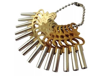 Fickursnycklar / Uppdragningsnycklar till fickur, set 14st. Watch winding keys.