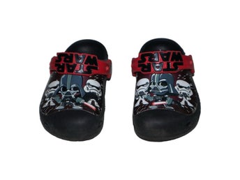 STAR WARS Tofflor från Crocs - Storlek 24/25 (Innermått 14.3cm)