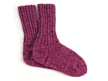 Nystickade yllesockar, stl 37/38, fot 24 cm, mörkrosa, raggsockar