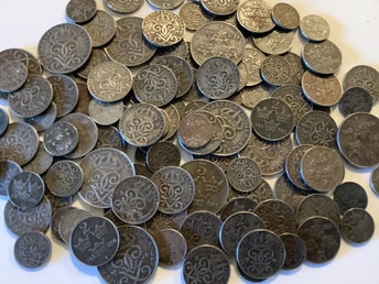 Svenska mynt lot 1-2-5 öre 100 + st mynt