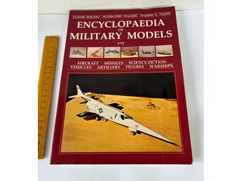 Encyclopaedia of Military Models - bok / softcover militär modeller