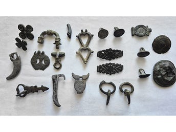 Arkeologi Stor Lot Romerska FIGURER OCH FIBULOR