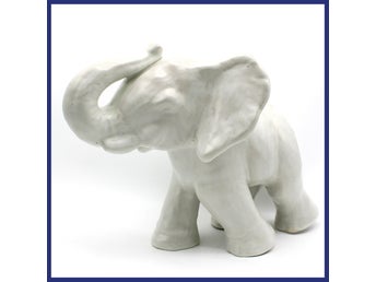Elefant skulpturer, 2 stycken, glaserat lergods, 33 x 25cm