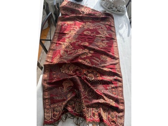 Pashmina sjal mustigt mörkröd