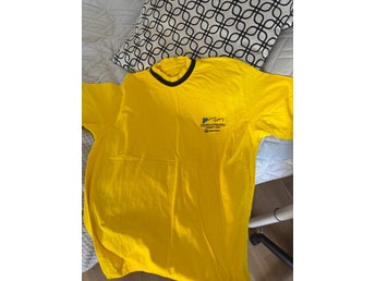 T-shirt med autograf Kenny Bräck