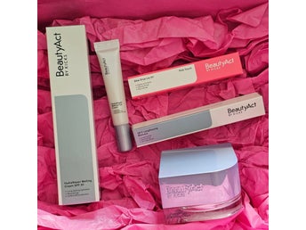 FYND! HELT NYTT, PRISSÄNKT OCH FRI FRAKT! Hudvårdspaket från BeautyAct