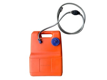Bärbar bränsletank 12 liter - Biltema / Can Marine Plastics - Bränsleslang och p