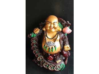 Figur Kinesisk skrattande Buddha Hotei - symbol för rikedom, lycka och välstånd