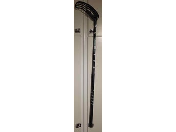 Salming Quest KickZone Flex 27 innebandyklubba RIGHT, 27/103R + Fodral - Nyskick