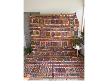 Handvävd Ull kelimmatta 346 x 246 cm