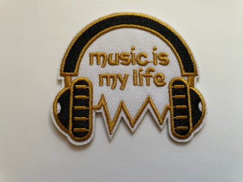 MUSIC IS MY LIFE TYGMÄRKE