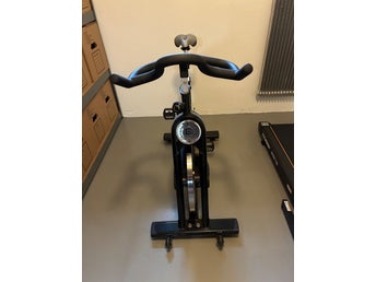 Tomahawk E Series motionscykel