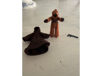Star Wars Jawa actionfigur med vapen och mantel