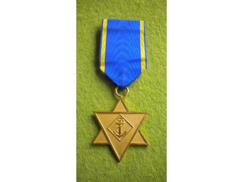 MEDALJ MED ANKARE , SPORRONG , GULMETALL