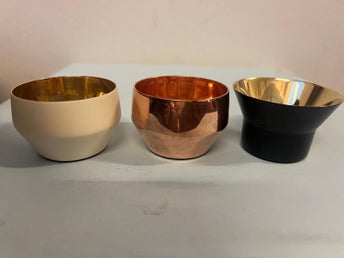 Ljuslyktor 3-st Skultuna, design Claesson Koivisto Rune, “Kin Urushi”, mässing