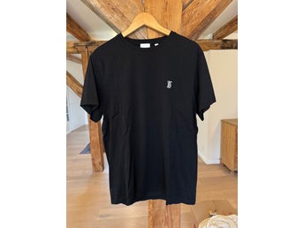Burberry svart t-shirt, storlek L
