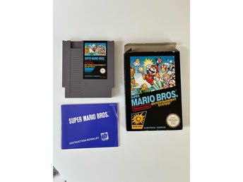 Komplett Super Mario Bros till NES, svenskspråkig SCN. Fint skick!