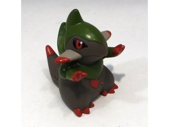Pokemon Fraxure (Gen 5) figur original