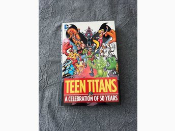 英語　TEEN TITANS:A CELEBRATION OF 50 YEARS Teen Titans: A Celebration of 50 Years by Marv Wolfman: Used