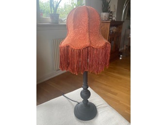 Retro mindre lampskärm i orange sammet med fransar – 60-tal / 70-tal