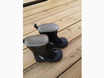 Gummistövlar 23 (410248918) ᐈ Köp på Tradera Gummistövlar 23 (410248918) ᐈ Köp på Tradera